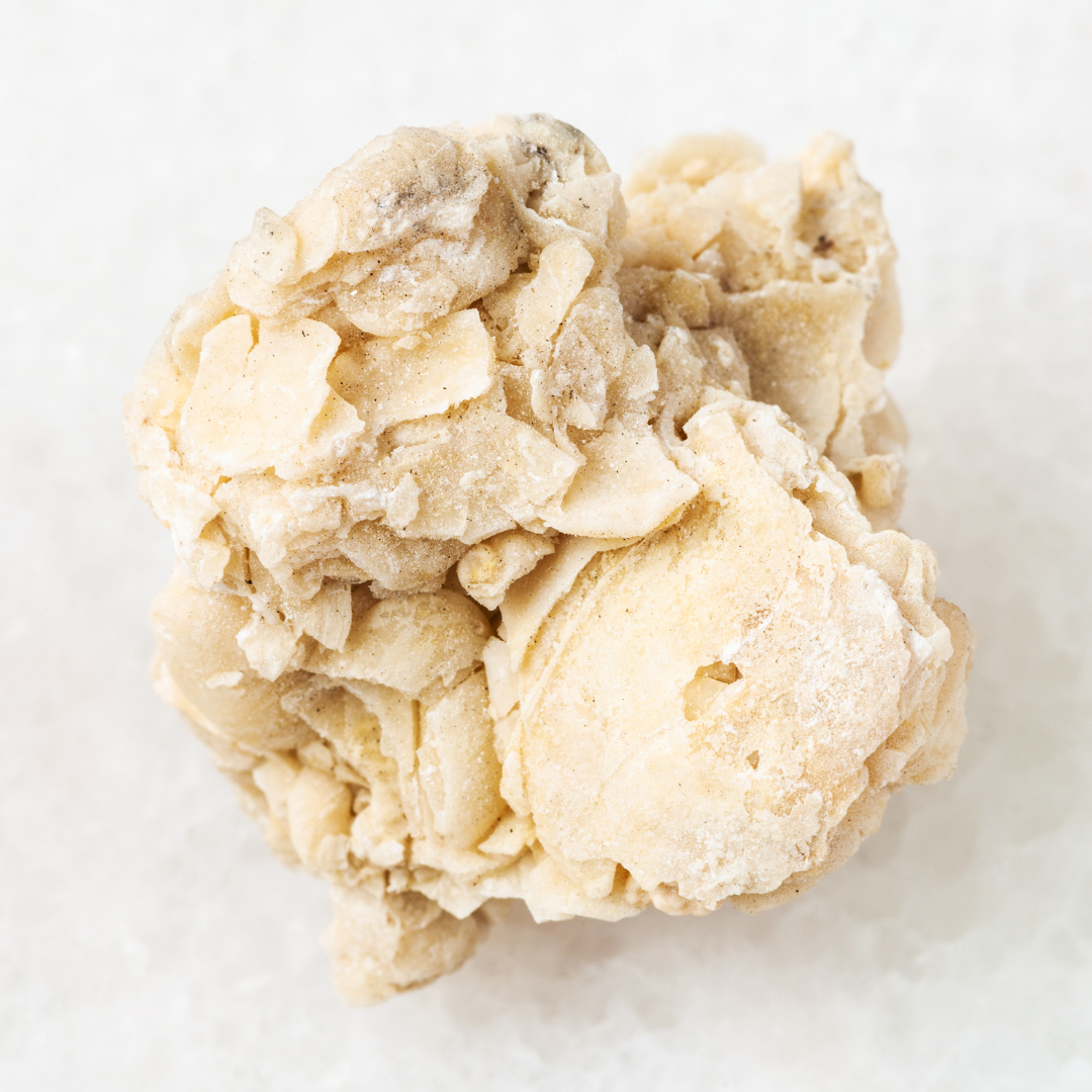 Le Calcaire, Ennemi pour Votre Peau et Vos Cheveux ?